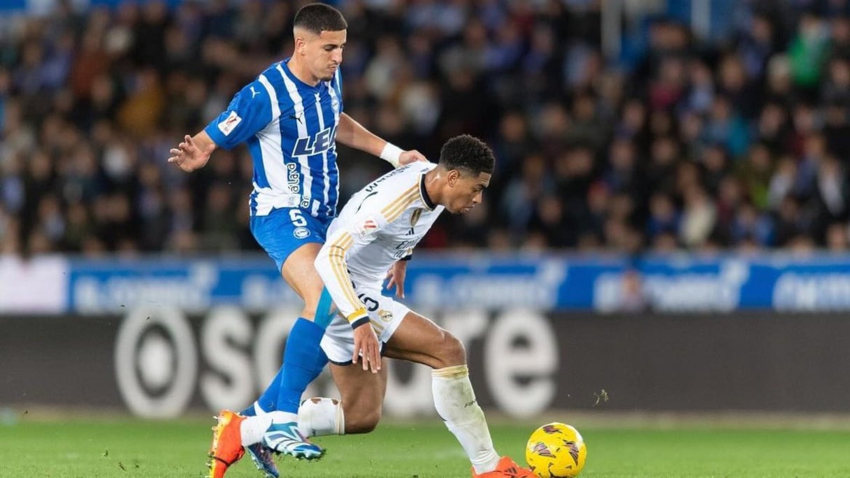 Abdelkabir Abaqar aux prises avec Jude Bellingham