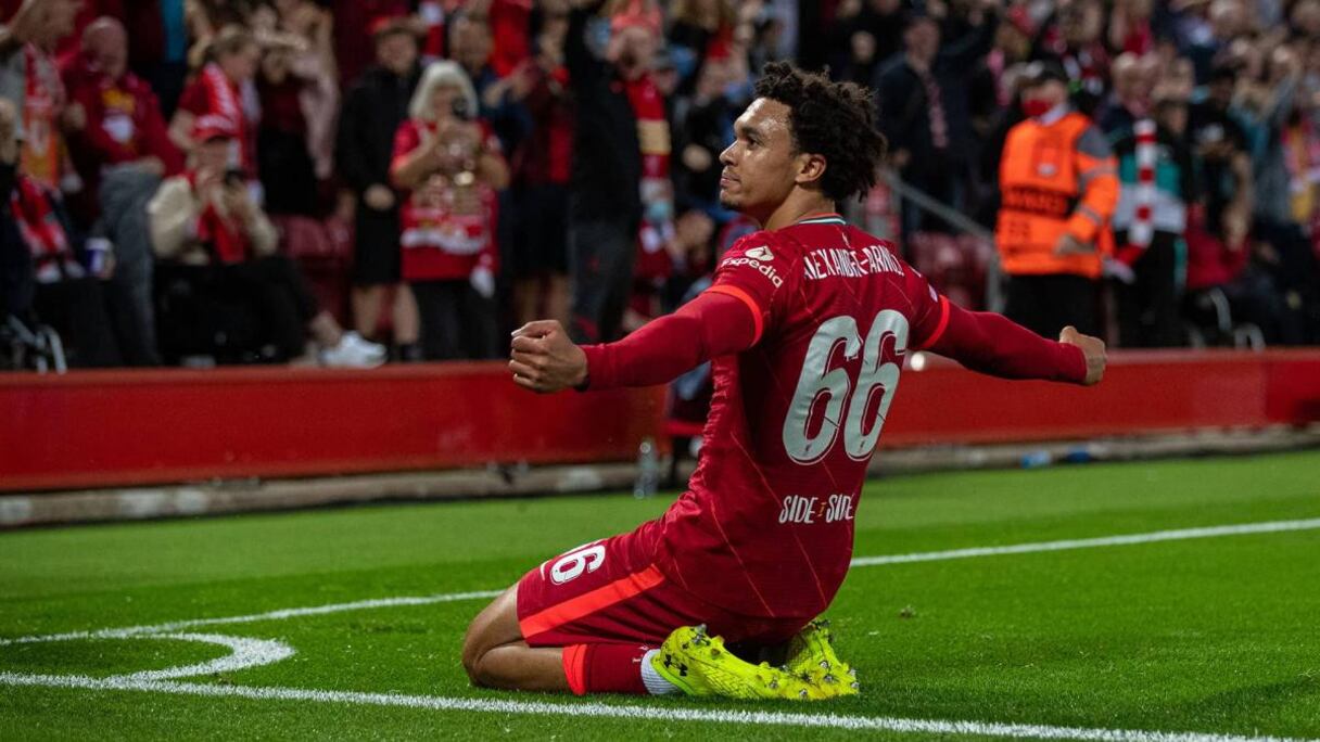 Avec Alexander-Arnold.