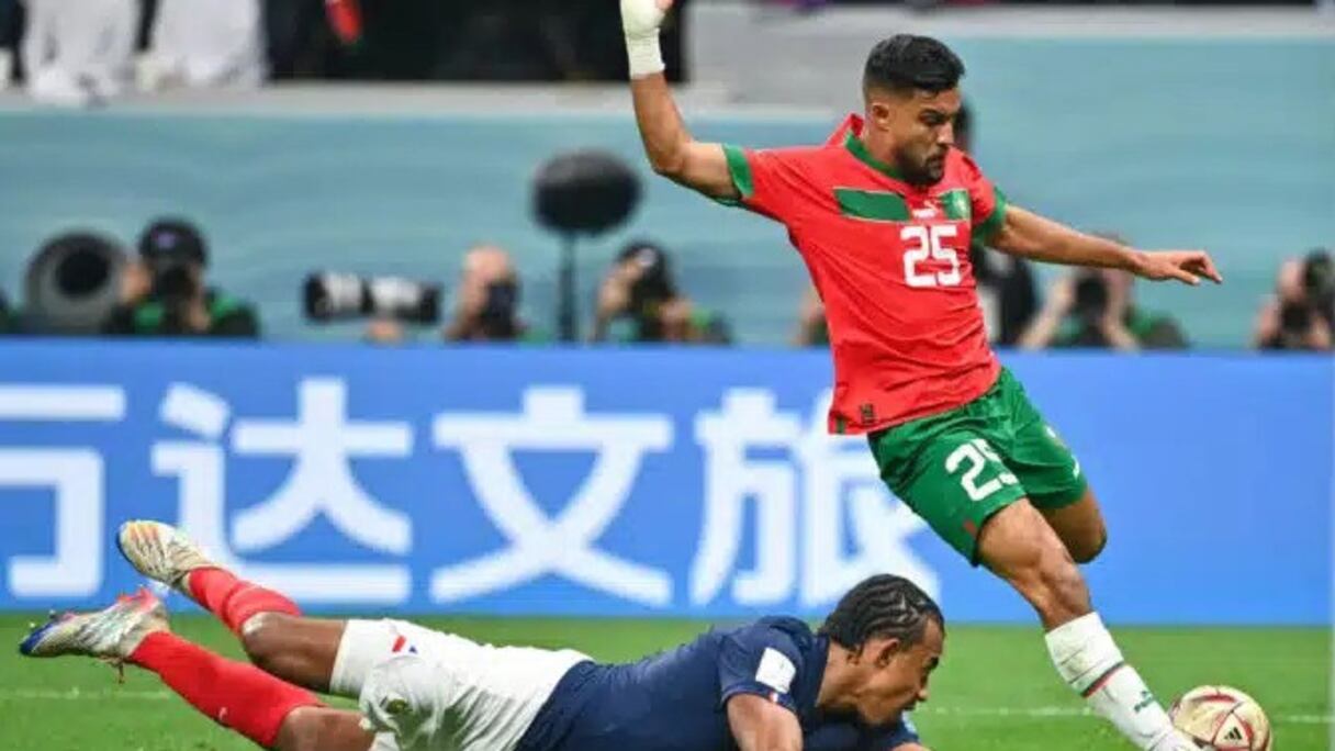 Yahia Attiat Allah lors de la demi finale du Mondial 2022 face à l'Équipe de France