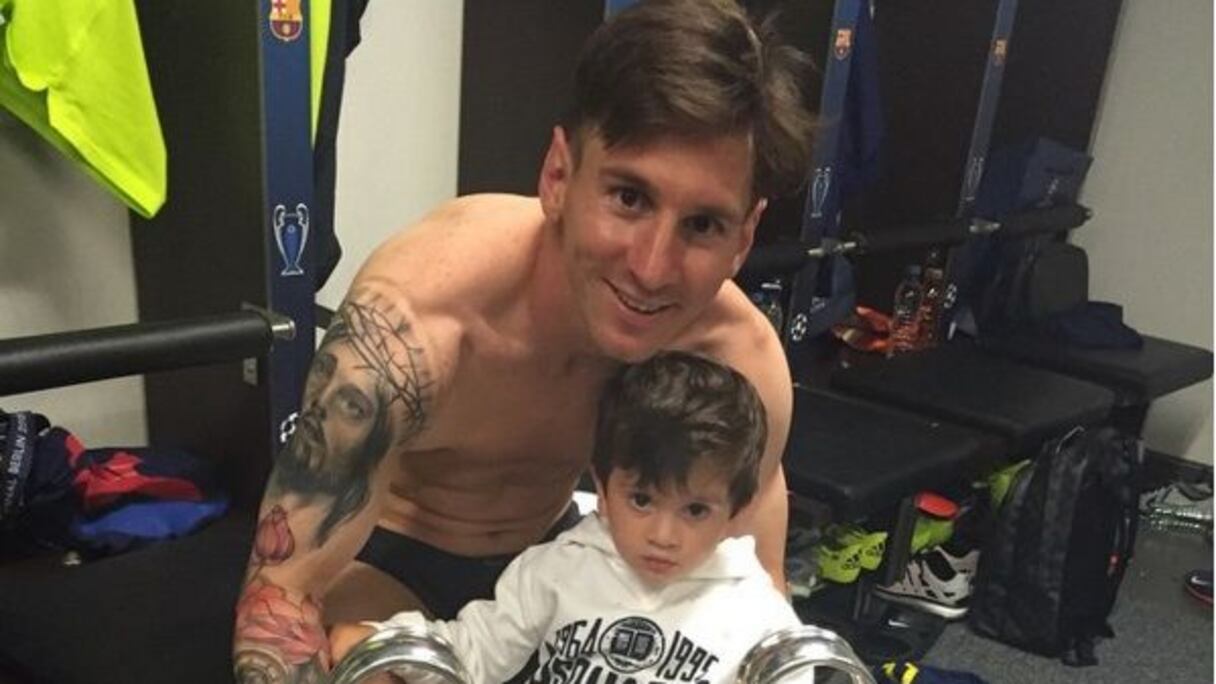 Lionel Messi avec son fils.