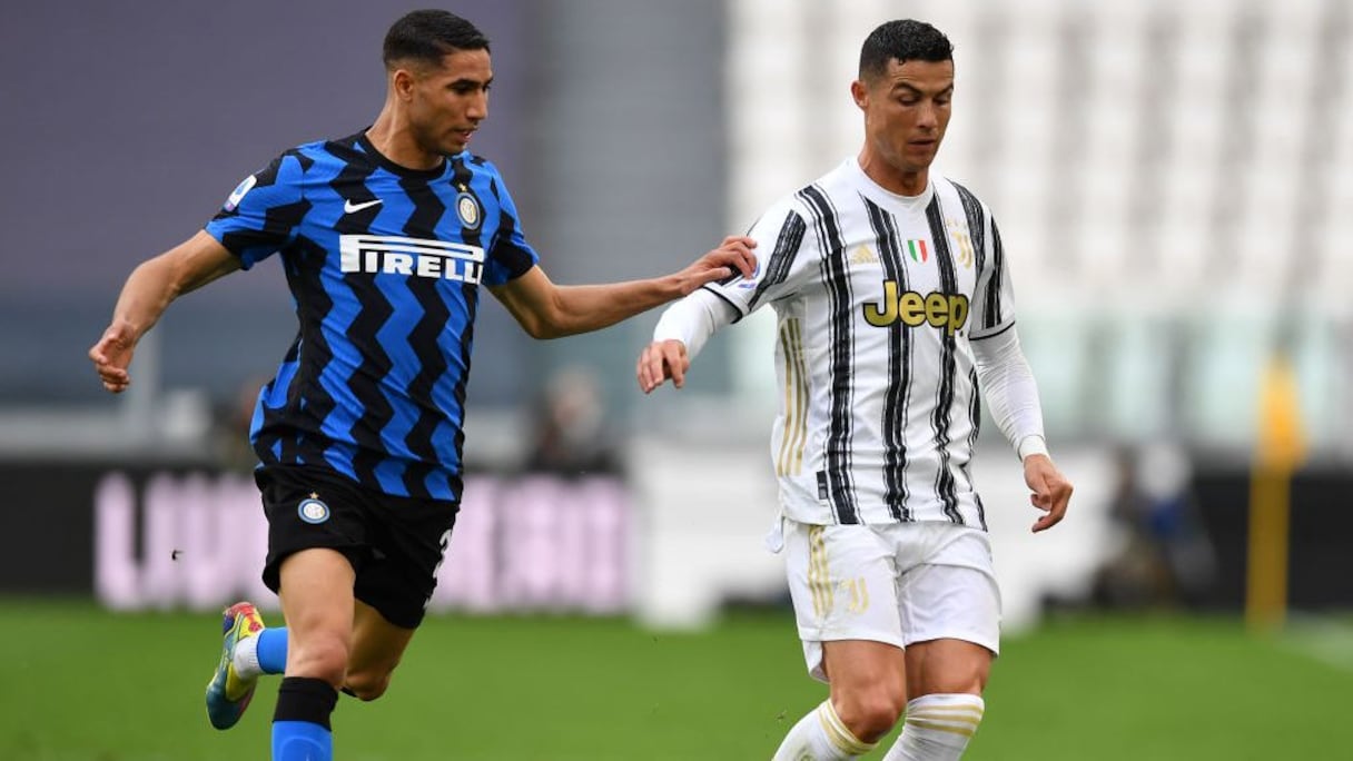 Hakimi aux prises avec Ronaldo.