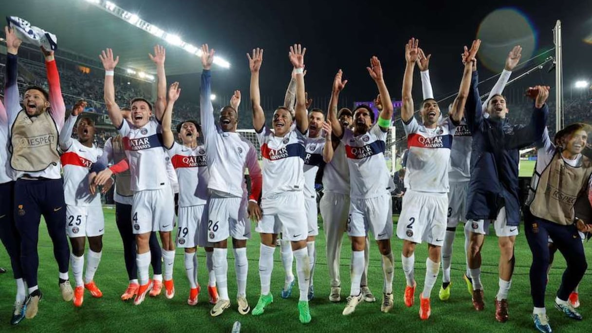 La joie des joueurs du Paris SG après la qualification en demi-finale de la C1 aux dépens du Barça, le 16 avril 2024.