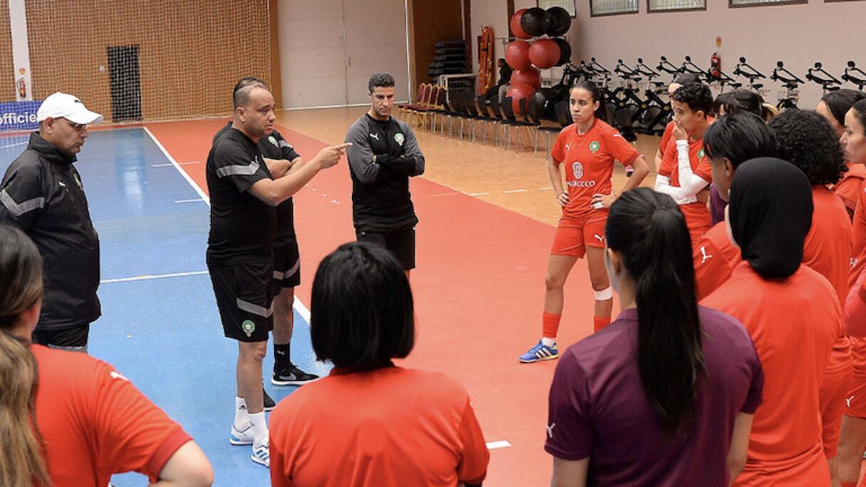 Lionnes de l'Atlas de futsal en séance d'entrainement