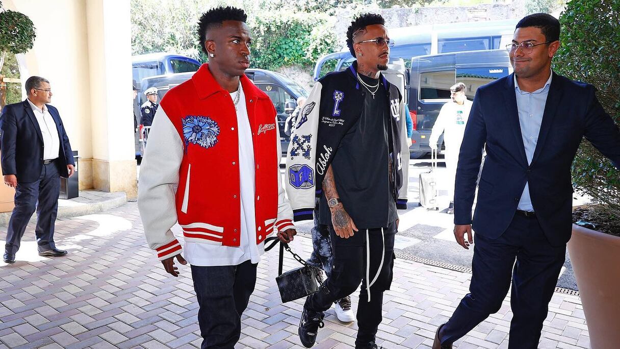 Vinícius Júnior et Éder Militão, stars du Real Madrid et de la sélection brésilienne, à Tanger, le lundi 20 mars 2023.