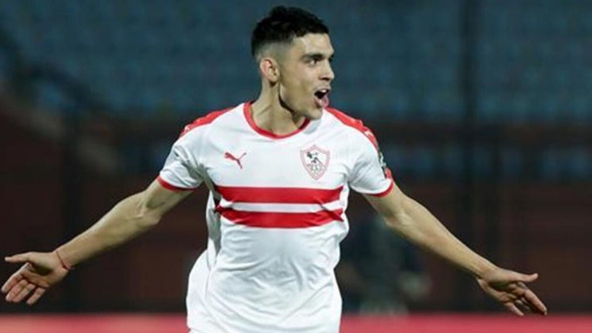 Achraf Bencharki célébrant un but.