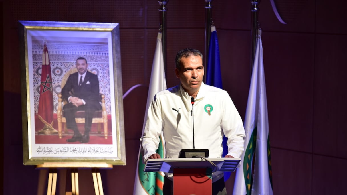 Hicham Dguig, sélectionneur national, lors de la réception en l’honneur des Lions de l’Atlas de futsal, le 22 avril 2024 au Complexe Mohammed VI de football.