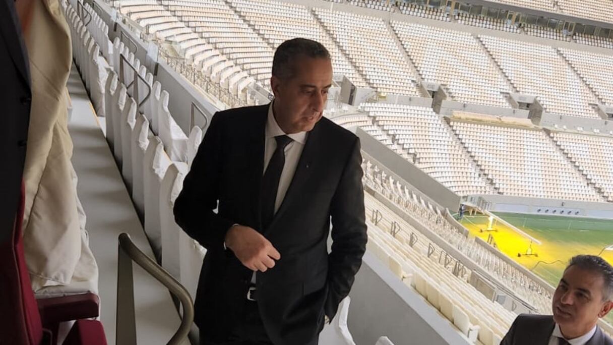 Abdellatif Hammouchi, patron du pôle DGSN-DGST, visite des installations sportives au Qatar, en mai 2022.