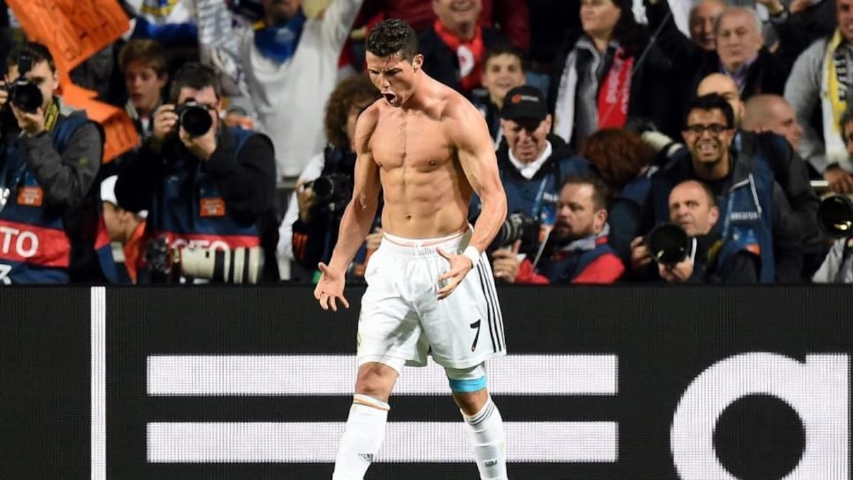 Attaquant - Cristiano Ronaldo (Portugal)