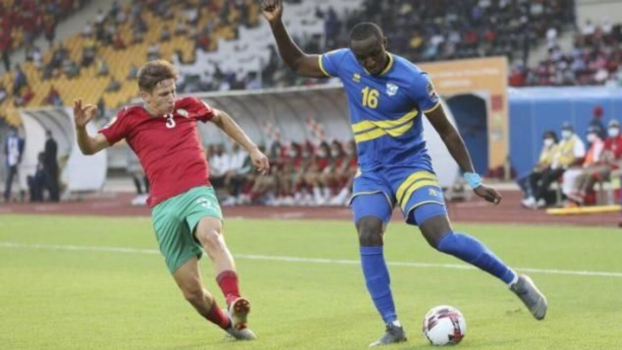 Abdelkarim Baadi, contrecarrant un assaut adverse.