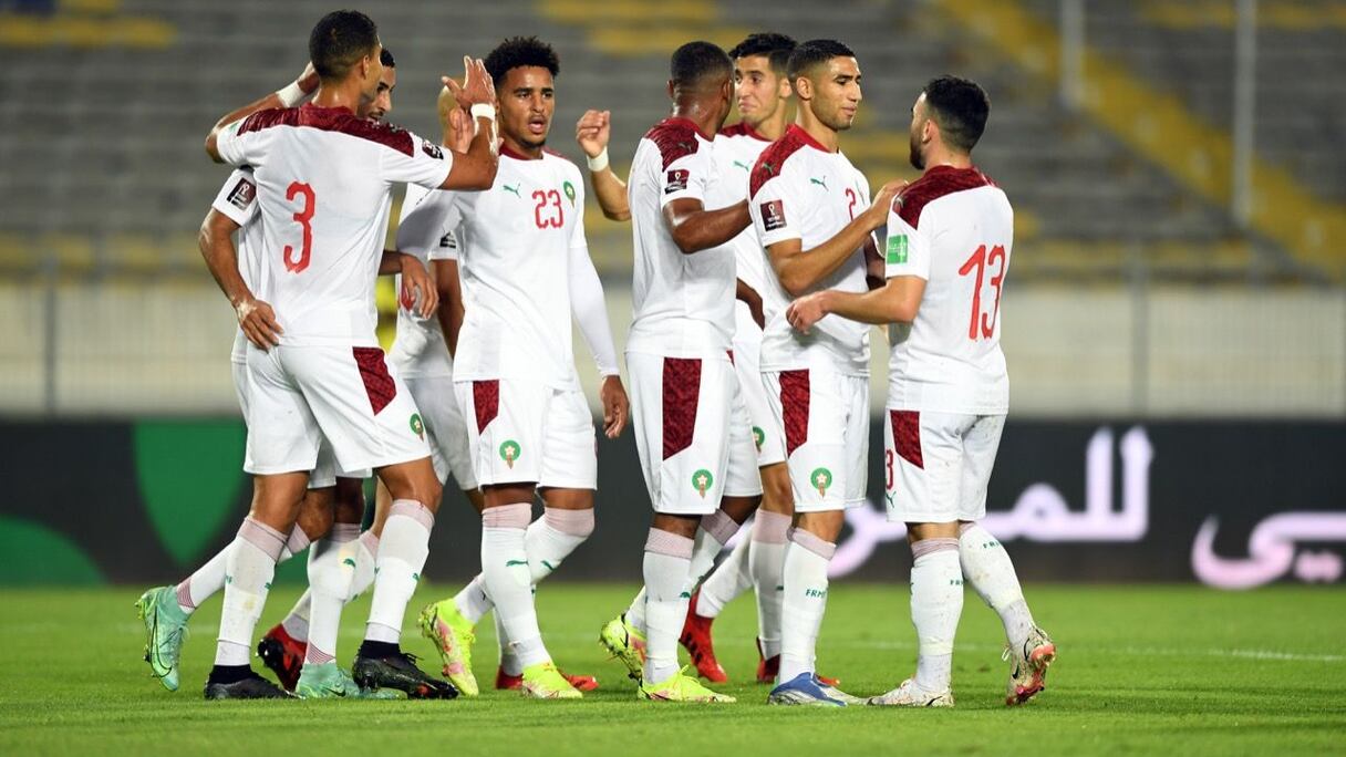 Les Lions de l'Atlas exultent après un but contre la Guinée-Bissau, samedi 9 octobre 2021.