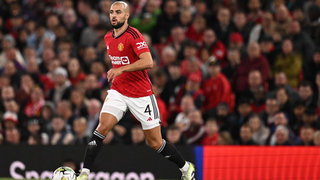 Sofyan Amrabat sous le maillot de Manchester United.
