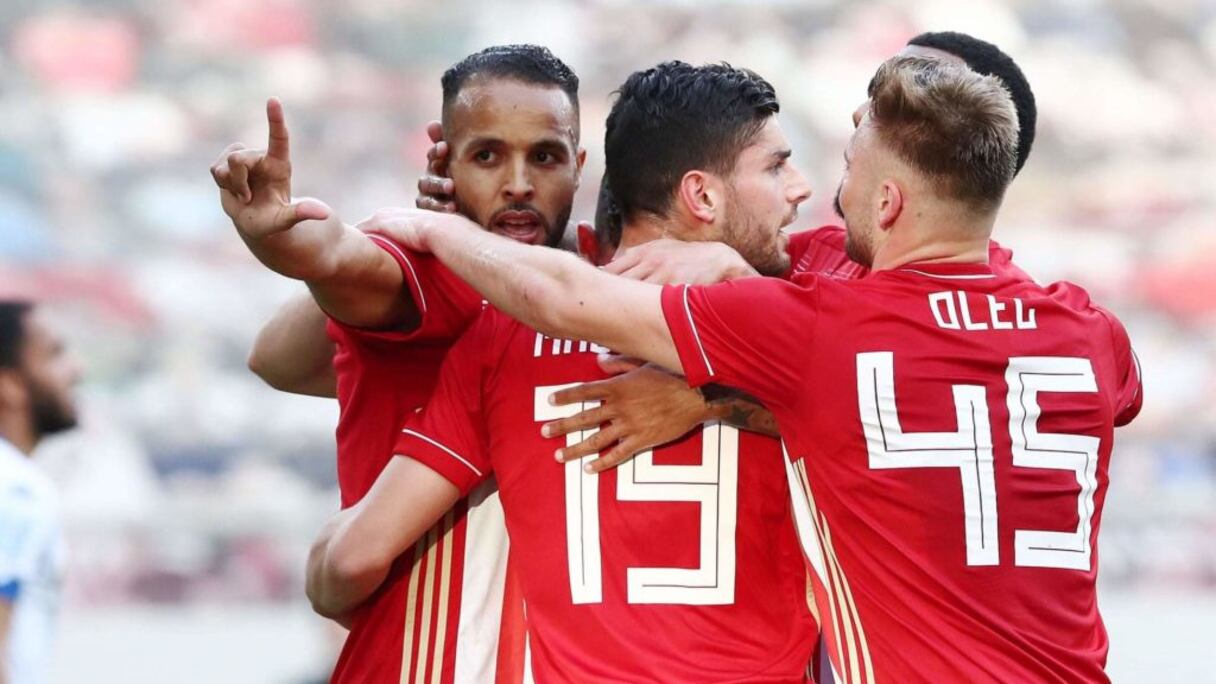 La joie de Youssef El Arabi et des joueurs de l'Olympiakos.