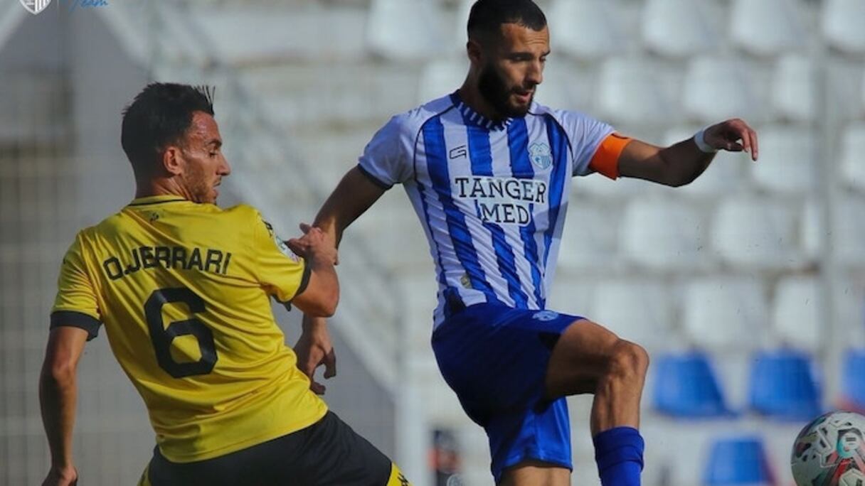 Séquence du match Ittihad de Tanger-Maghreb de Fès.
