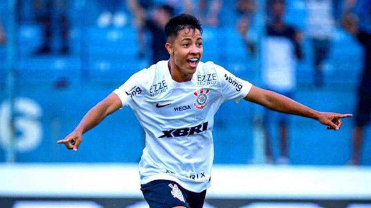 Pedrinho avec le Corinthians lors de la saison 2023-24.