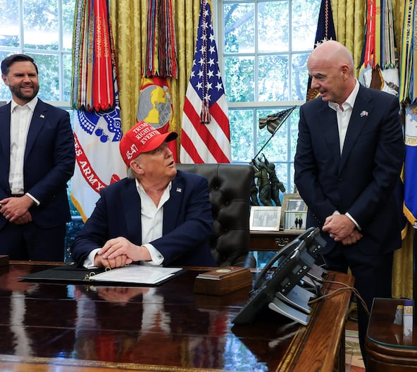 Donald Trump, président des Etats-Unis, et Gianni Infantino, président de la Fifa.