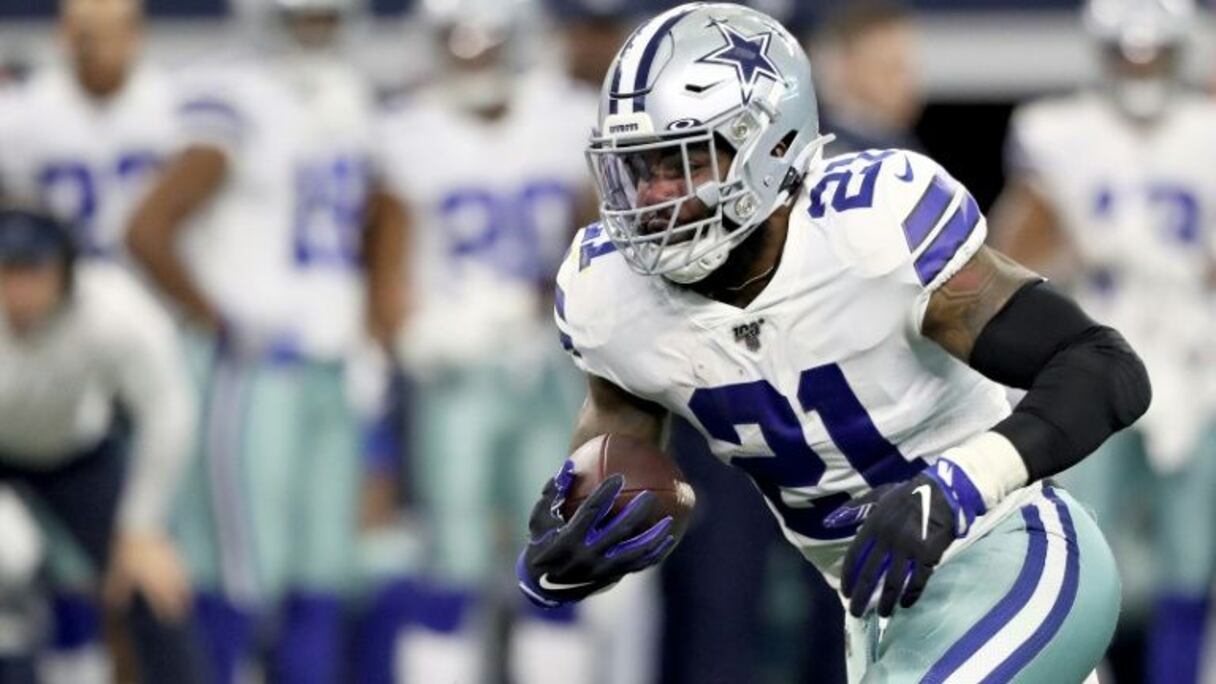 La star des Dallas Cowboys Ezekiel Elliott lors d'un match NFL contre les Redskins de Washington à Arlington, au Texas, le 29 décembre 2019.