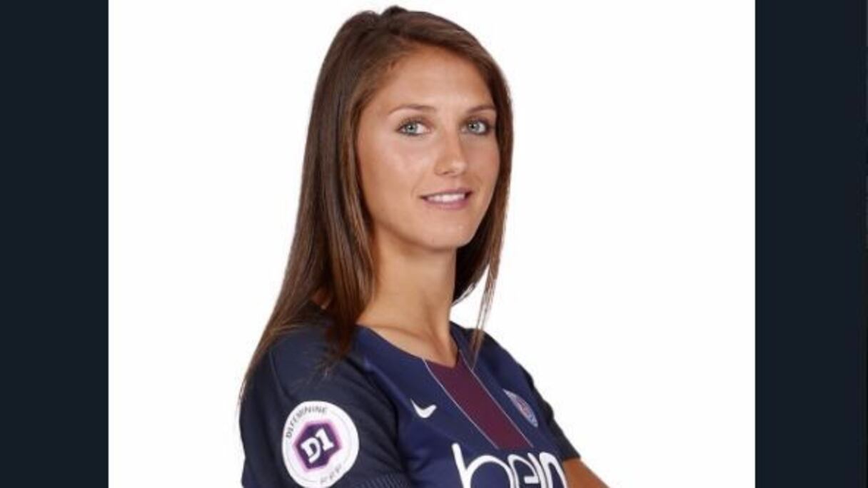 Eve Perisset, France