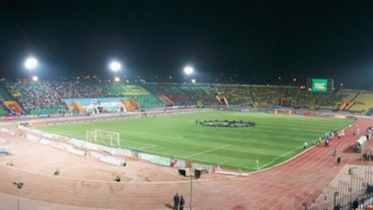 Stade de l'Académie militaire du Caire, capacité: 30 000