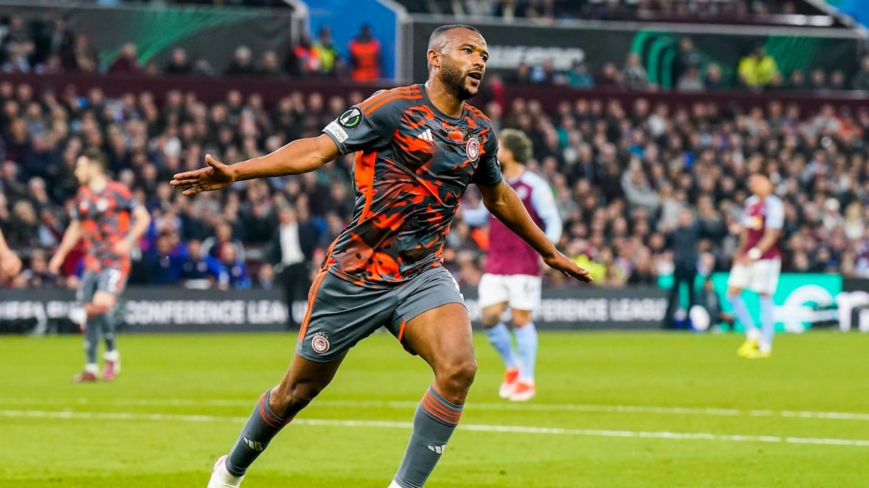 Ayoub El Kaabi, lors du match aller des demi-finales de la Ligue Europa Conférence, contre Aston Villa.