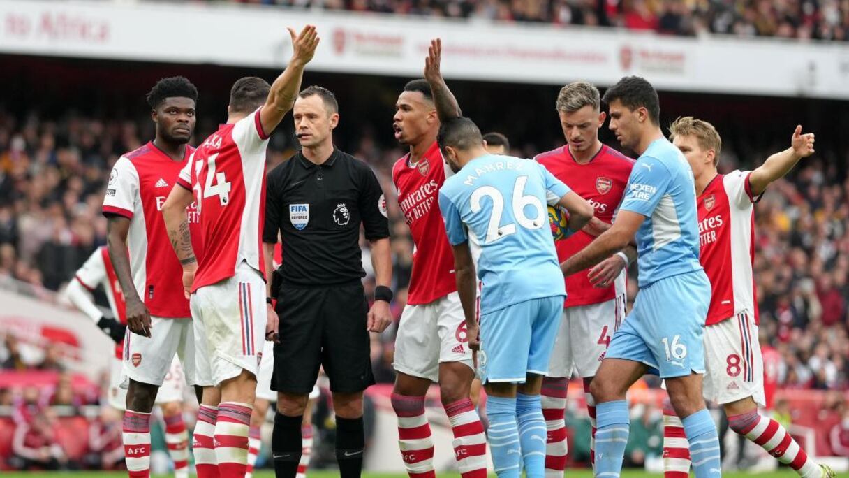 Duel Manchester City-Arsenal en Premier League.