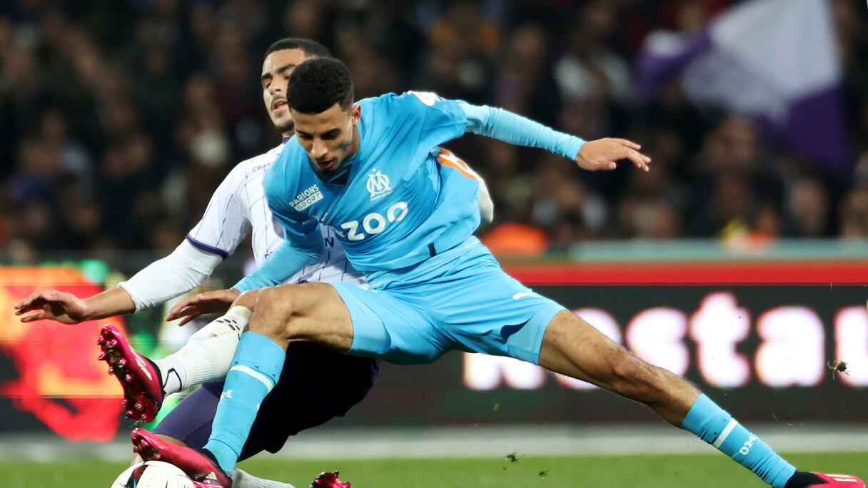 Azzedine Ounahi et Zakaria Aboukhlal lors du Match entre Toulouse et l'Olympique de Marseille