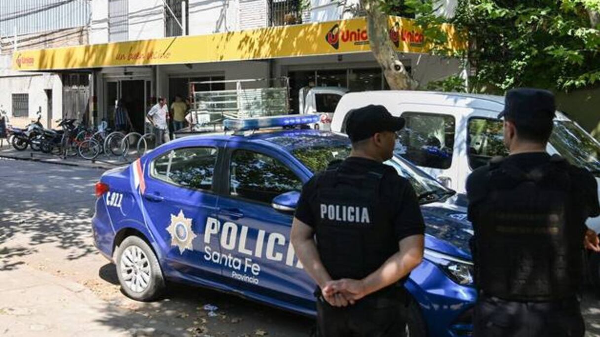 Ce supermarché appartenant à la belle-famille de Lionel Messi a été la cible d’une fusillade pour menacer le joueur.