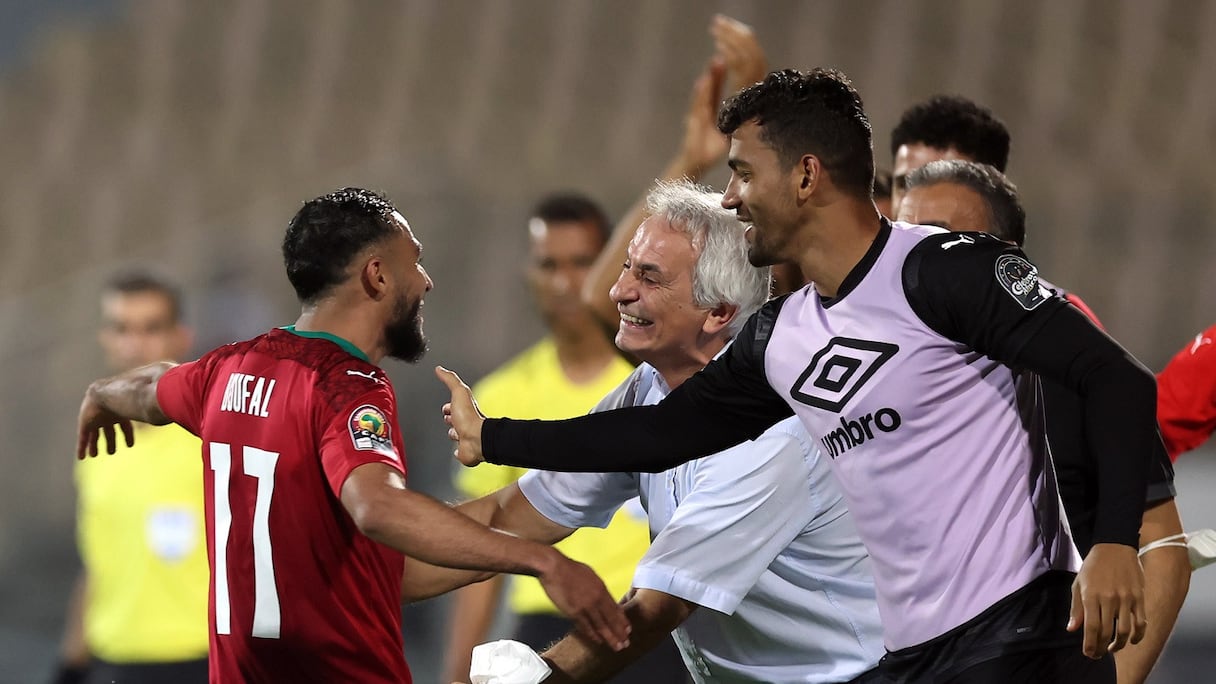 Sofiane Boufal célèbre avec Vahid Halilhodzic.