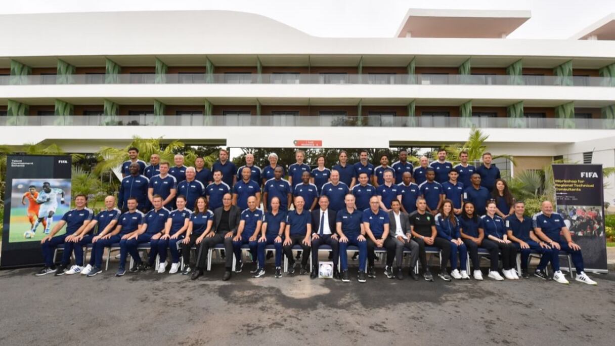 53 experts de la FIFA participent à deux ateliers organisés au Centre Mohammed VI de football à Maâmoura.