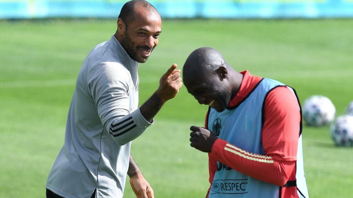 Thierry Henry et Romelu Lukaku lors d'une séance d'entrainement des Diables rouges.