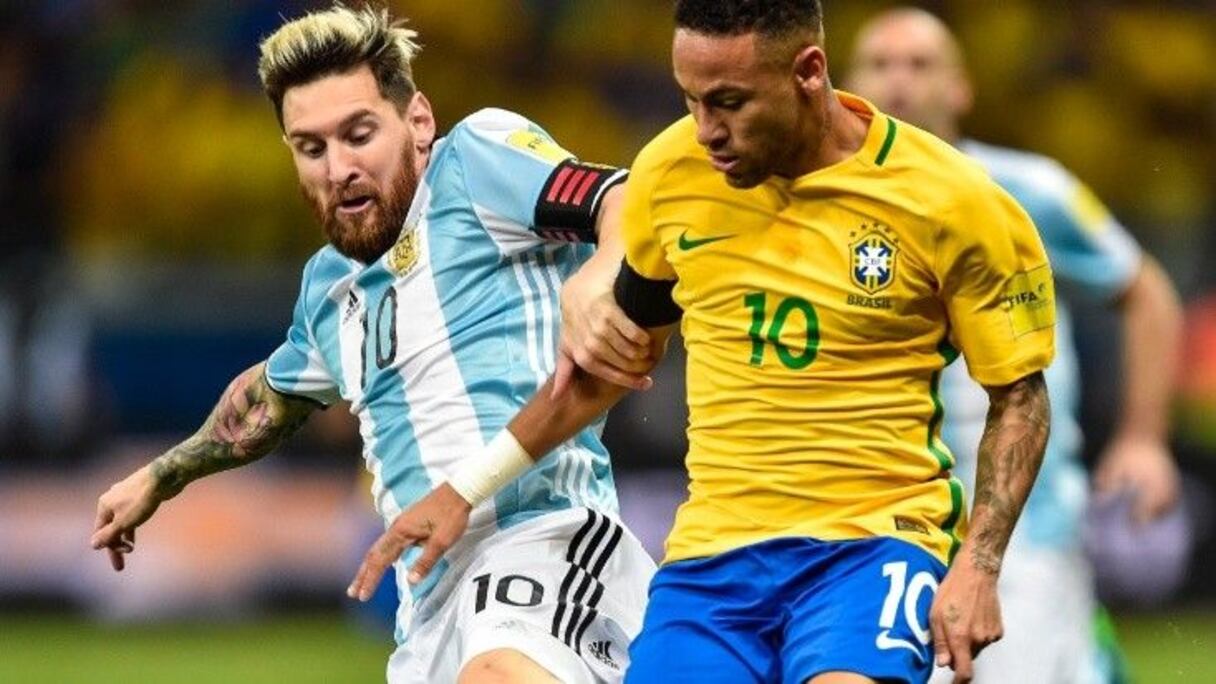 Messi et Neymar lors d'une précédente confrontation Argentine-Brésil.