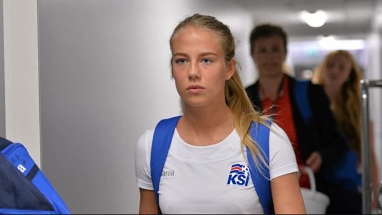 Elin Jensen, Islande