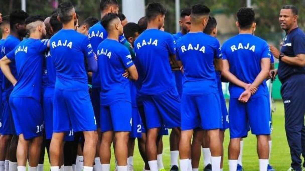 Les joueurs du Raja lors d'une séance d'entrainement sous la direction de Lassaad Chabbi.