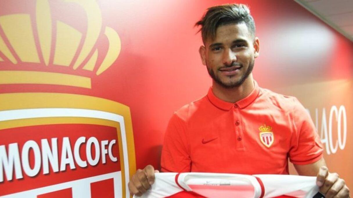 Youssef Aït-Bennasser au moment de sa présentation à l'AS Monaco.