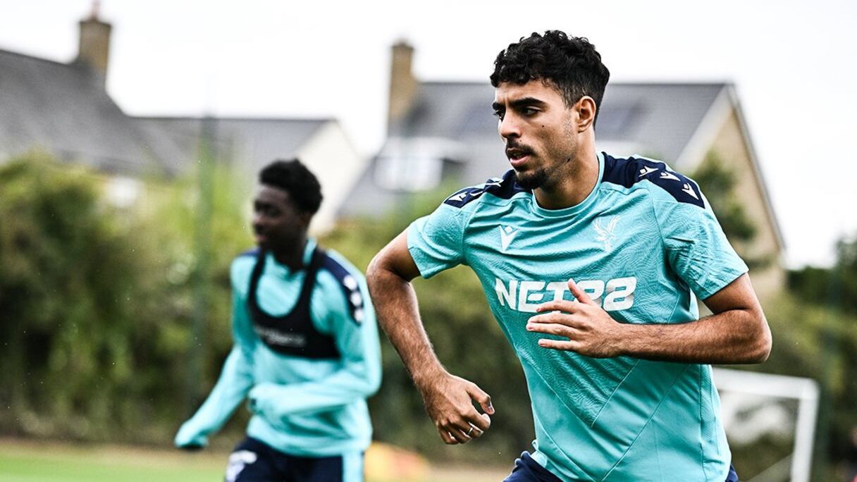 La première séance d'entraînement de Chadi Riad, sous le maillot de Crystal Palace.