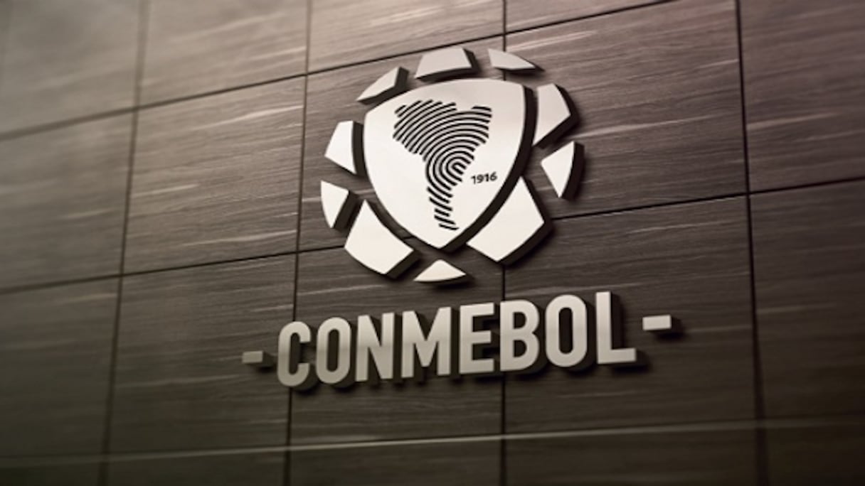 Alejandro Domínguez, le président du CONMEBOL, et Gianni Infantino, celui de la FIFA