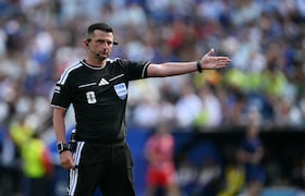Michael Oliver, arbitre anglais