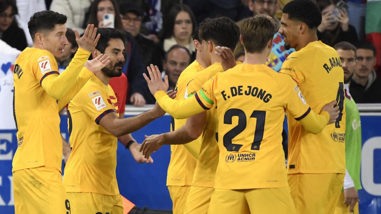 Les joueurs du Barça exultent après la victoire contre Alavés, le samedi 3 février 2024.