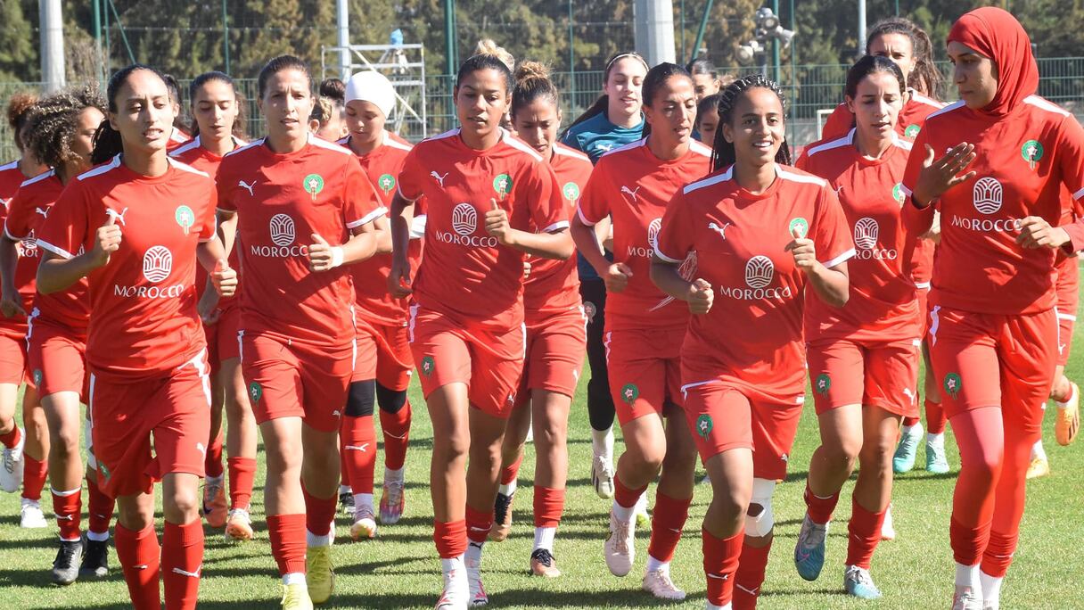 Les Lionnes de l'Atlas lors d'une séance d'entrainement au Complexe Mohammed VI de football.