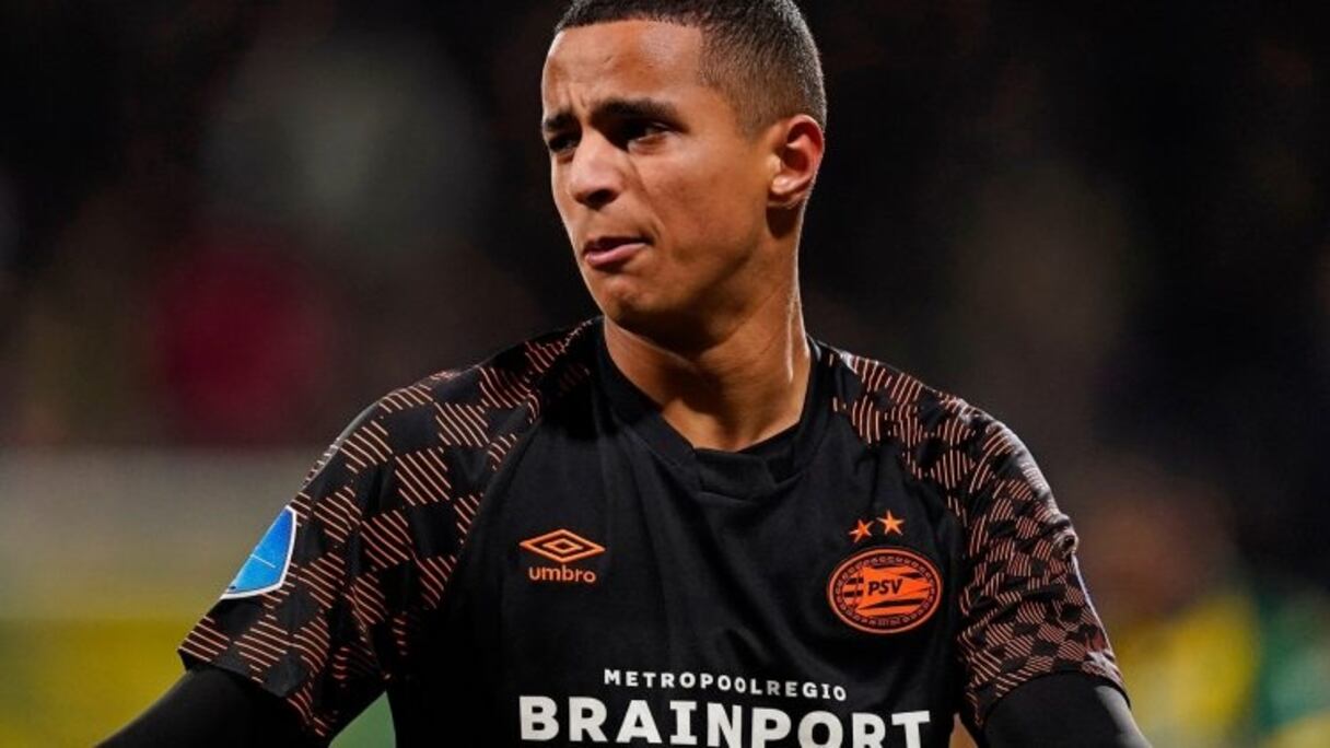 Mohamed Ihattaren en colère sur le banc des Oranjes.