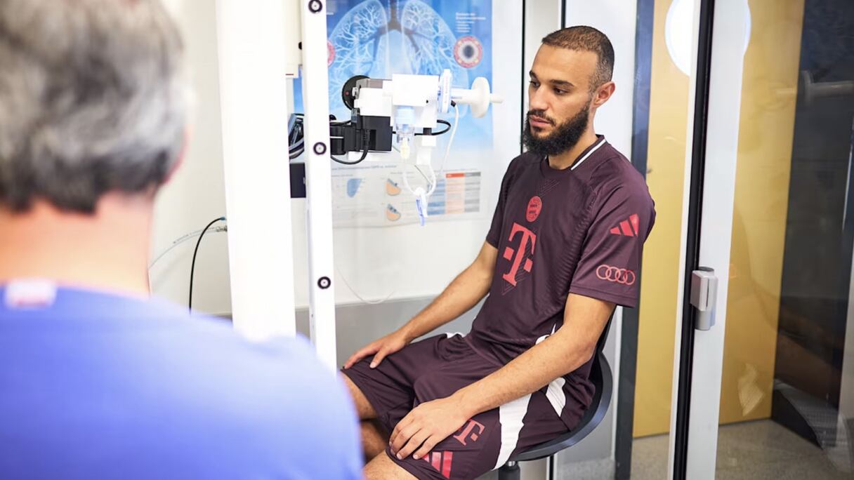 Noussair Mazraoui.