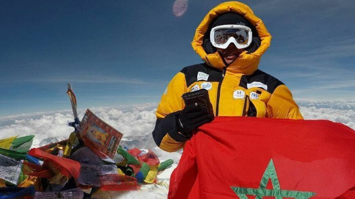 Bouchra Baibanou au sommet de l'Everest