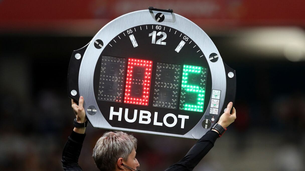 La règle des cinq remplacements par match maintenue jusqu'au Mondial-2022.