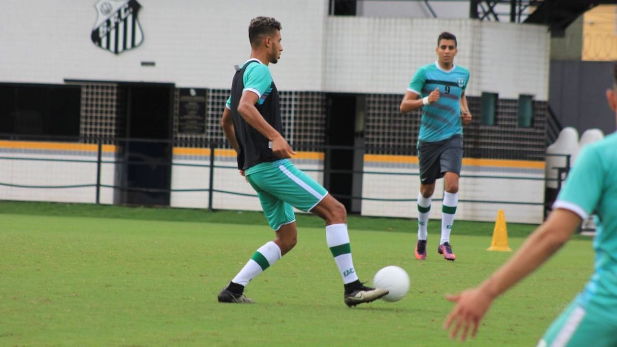 Le KAC, équipe des Boussati, Bouyahyaoui et Khalifa (ici contre la RFA), héros du Mondial 86 à Mexico, est en division amateur.