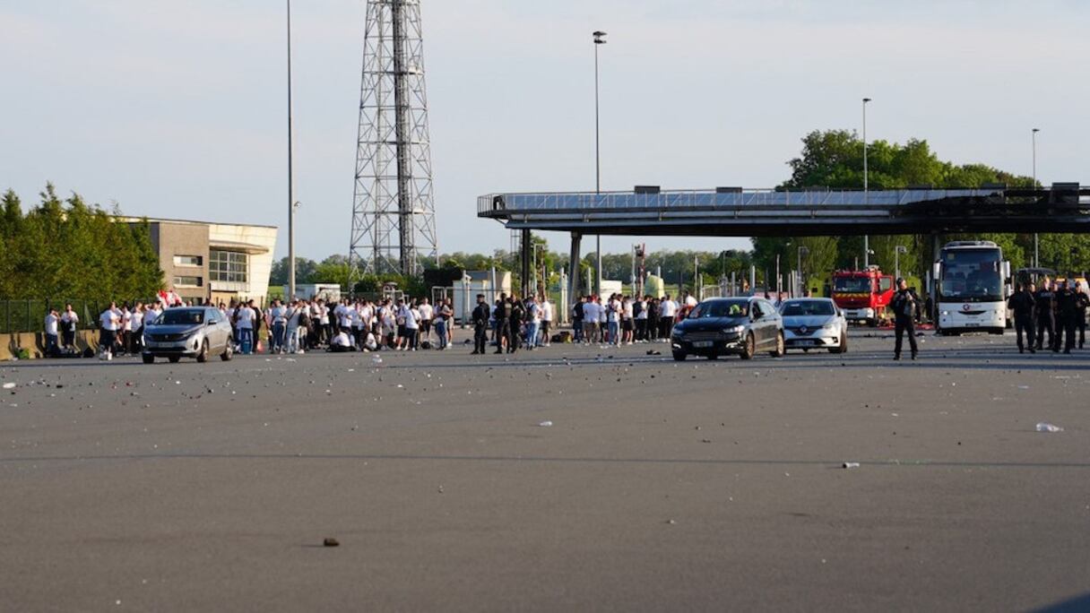 Affrontements entre supporters de l’OL et du PSG avant la finale de Coupe de France samedi 25 mai à Lille.