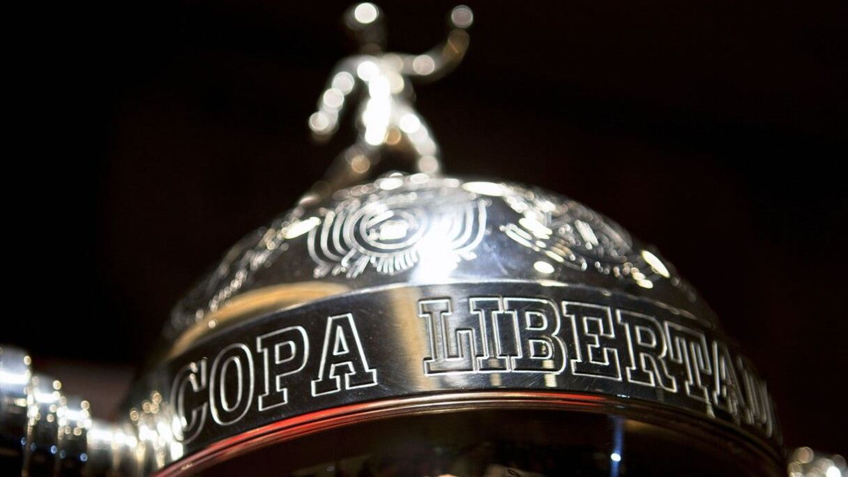 Le trophée de la Copa Libertadores.
