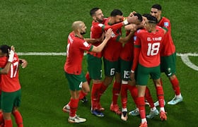 Les Lions de l'Atlas laissent éclater leur joie sur la pelouse, à un des matchs qu'ils ont disputé lors de l'édition 2022 de la Coupe du monde, qui a pris fin le 18 décembre à Doha, au Qatar.