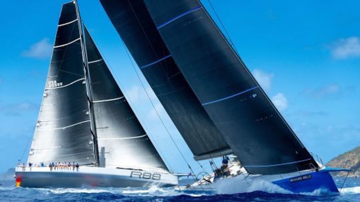 Course au large en Méditerranée.