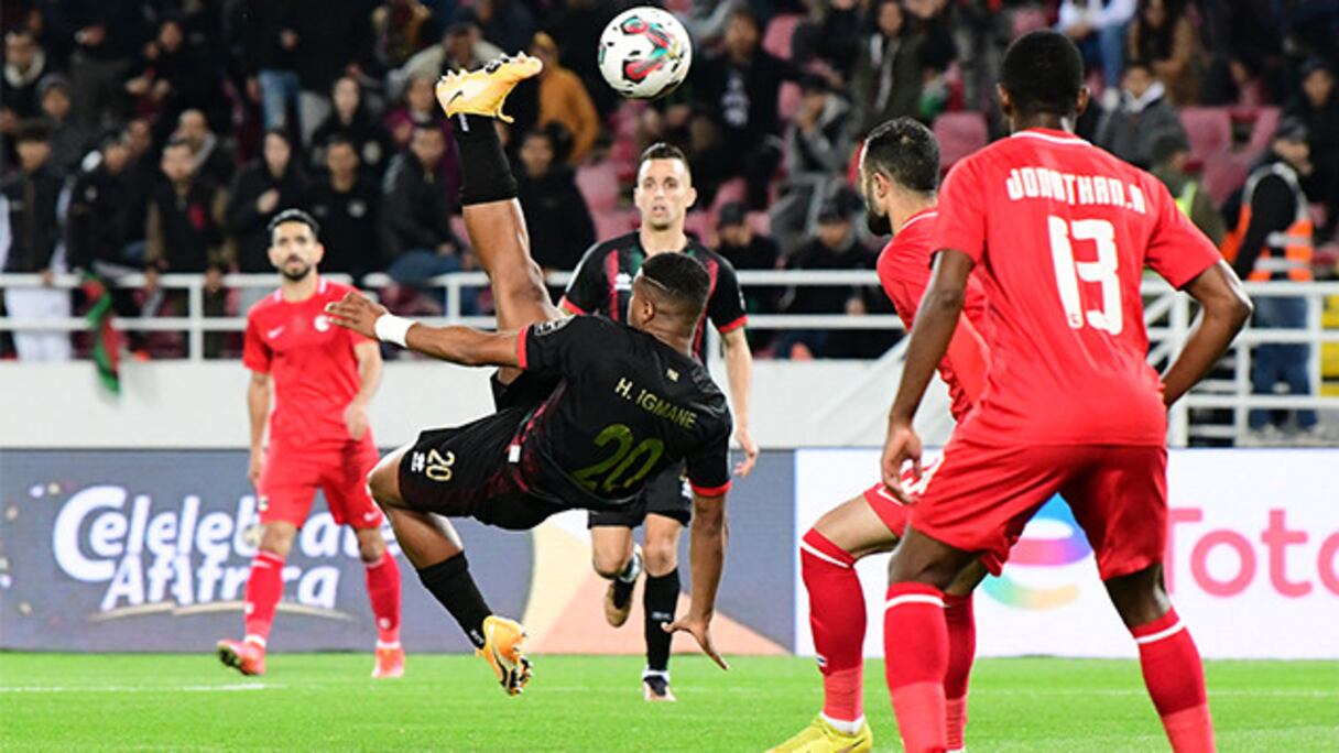 Une phase du match AS FAR-Future FC, le 26 février au Complexe Moulay Abdellah de Rabat.