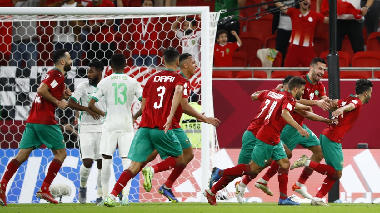 Les Lions célèbrent le but de Karim El Barkaoui face à l'Arabie Saoudite, le 7 décembre 2021.