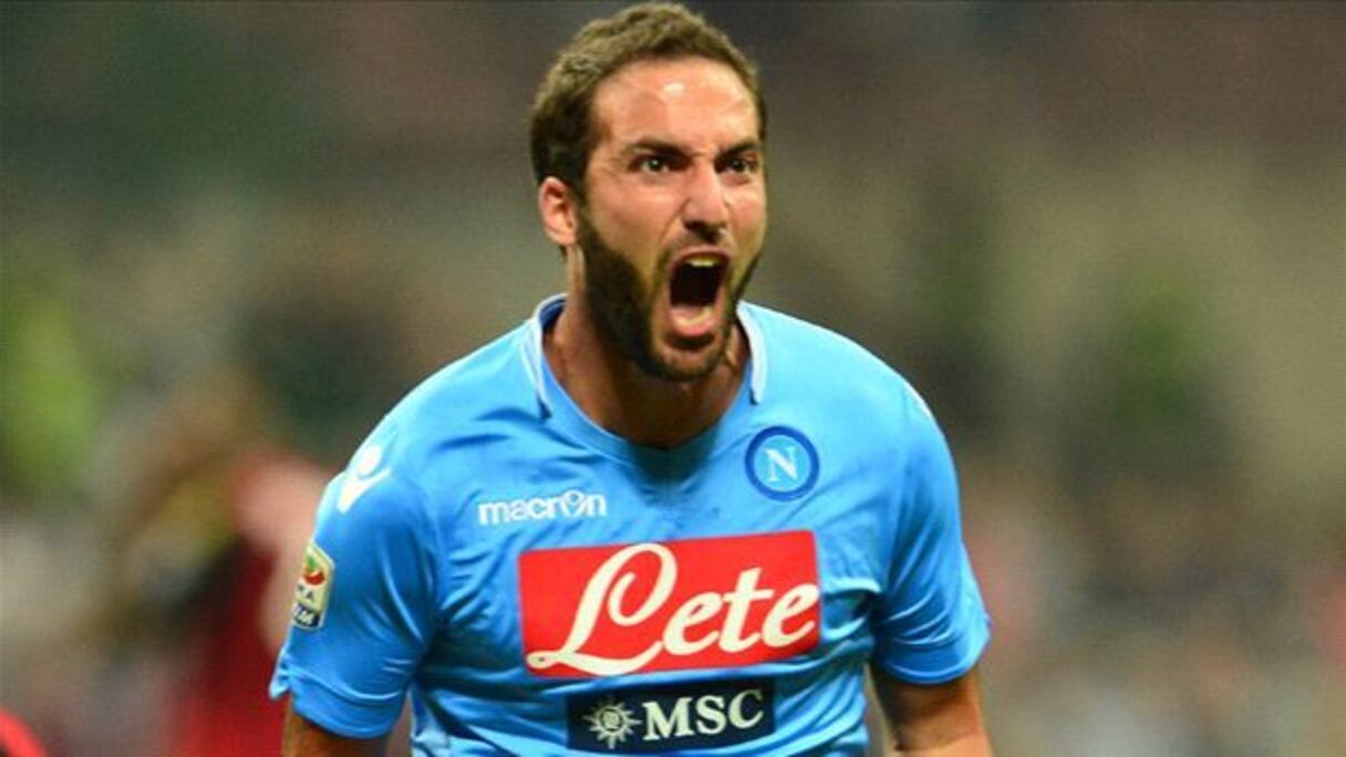 Gonzalo Higuain (Naples)
Nombre de buts en championnat : 33 (en 34 matchs)Total de points : 66